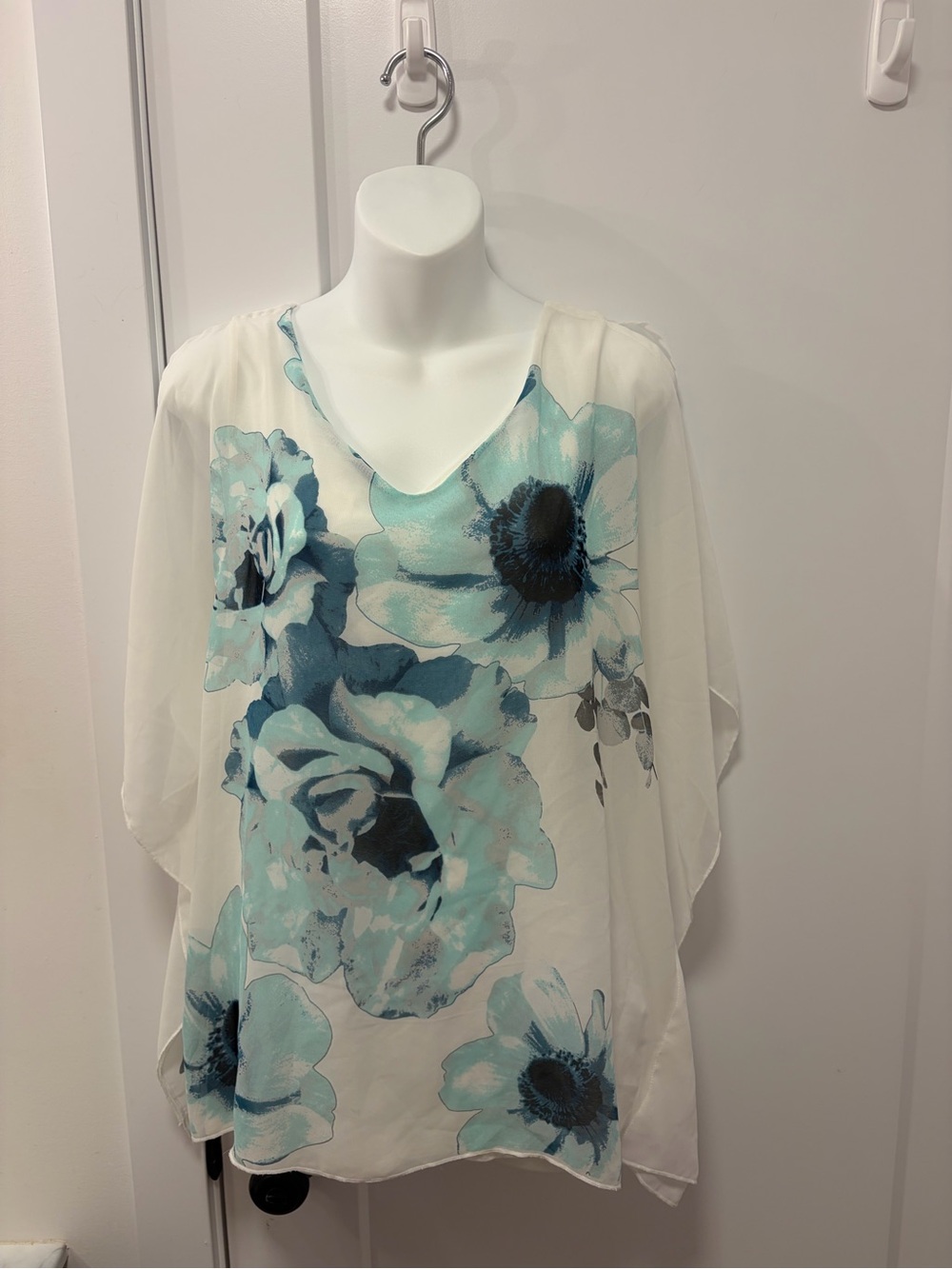 Ricki's White Tunic with Aqua Blue Floral Print